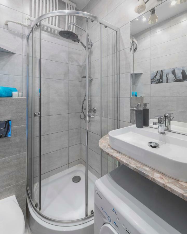 SleepWithUs Emilii Plater 12 Apartment Varşovia Exterior foto